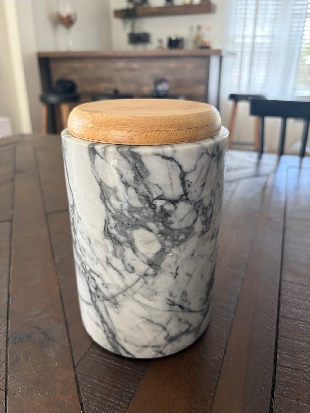 8.5 inch marble vein gray cannister cylinder with suction lid